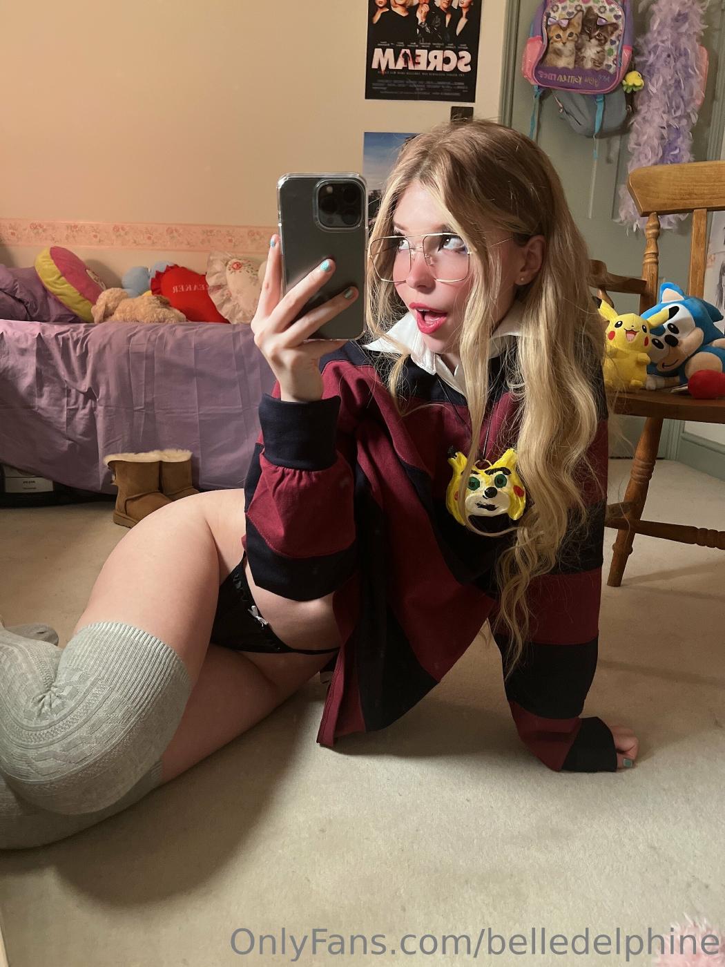 belle delphine thong ass sonichu selfie onlyfans set leaked otypui influencers gonewild