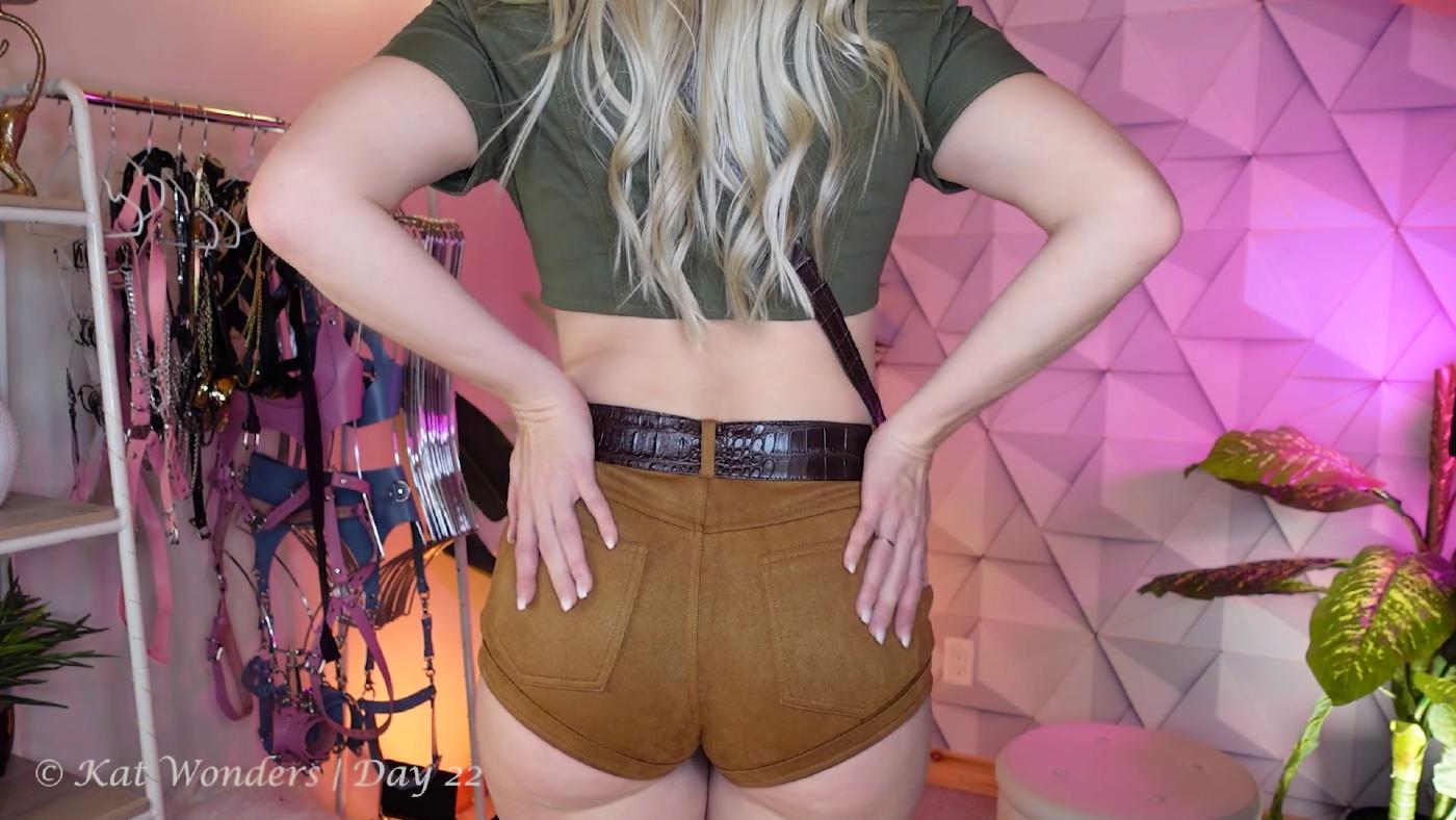 kat wonders 25 days of naughty costumes day 22 fkftsr influencers gonewild