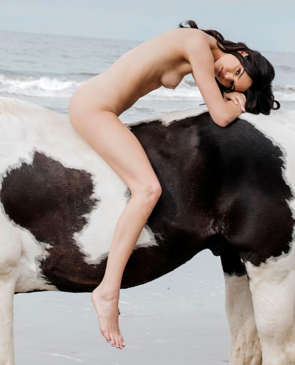 kendall_jenner_nude_horse_riding_set_leaked-hpohun-influencers-gonewild kendall jenner nude horse riding set leaked hpohun influencers gonewild