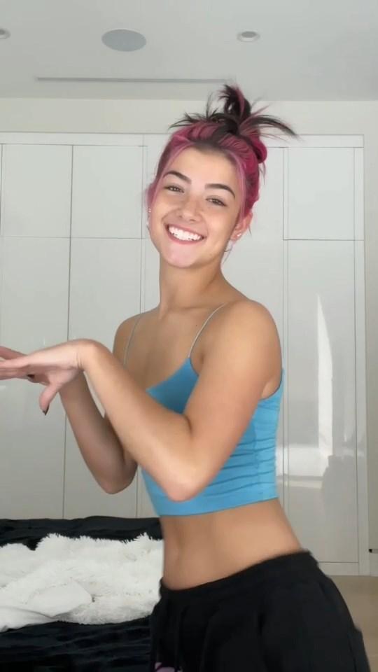 charli_damelio_sexy_tank_top_dance_video_leaked-nmjand-influencers-gonewild charli damelio sexy tank top dance video leaked nmjand influencers gonewild